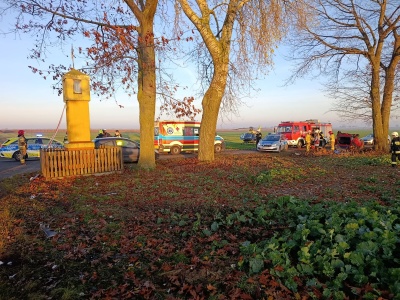 Zderzenie czołowo-boczne dwóch aut osobowych! Na miejscu śmigłowiec LPR.