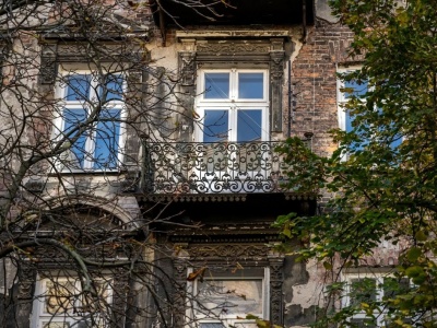 Przed wojną produkowano tam mydła. Teraz w kamienicy przy Stalowej będą mieszkania komunalne