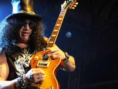 Były menadżer Guns N’ Roses pozywa zespół. Poszło o jego książkę