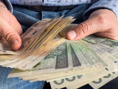 Policzyli, ile naprawdę zarabia przeciętny Polak. Też macie takie pensje?