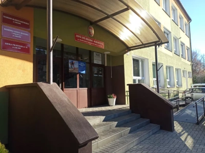 Pedagog szkolna mogła „narażać uczennice na przemoc seksualną”