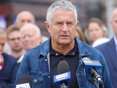 W Polsce można bezkarnie znieważać żołnierzy. Frasyniuk dołącza do uniewinnionych celebrytów