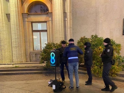 Władze Petersburga wzięły się za kontrolę ulicznych muzyków - w ramach walki z „zakazanymi piosenkami”