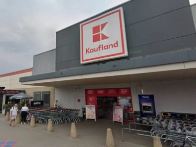 Tragedia przed Kauflandem. Nie żyje klient sklepu