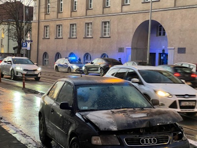 Pożar samochodu na Grzegórzeckiej (VIDEO)