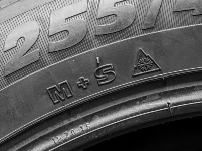 Po czym poznasz opony wielosezonowe? Wcale nie 