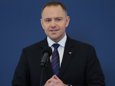 Prezydent Nawrocki musi obłaskawić narodowców. Wystraszył się ich furii