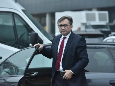 ABW ma zatrzymać Zbigniewa Ziobrę. Adwokat posła PiS: „Nie ukrywa się”