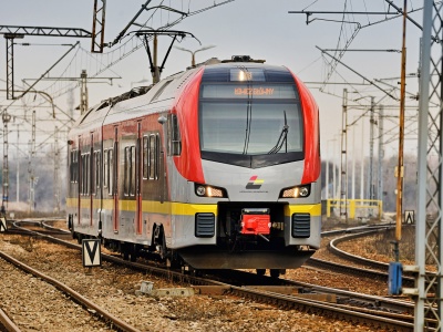 Łódzka Kolej Aglomeracyjna bije rekordy pasażerskie – październik historyczny