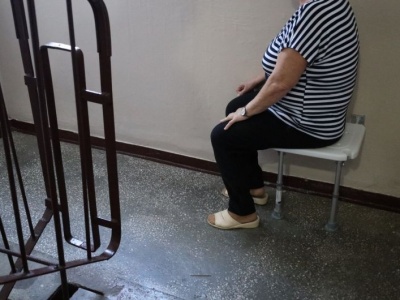 Pleszew z krzesełkami dla seniora „Nie będą już więźniami czwartego piętra”