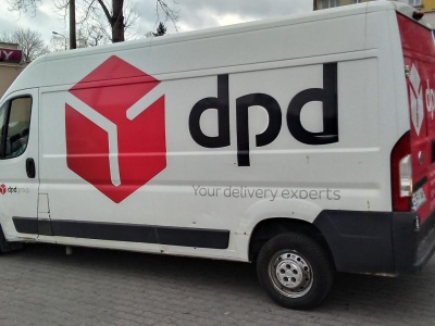 Nerwy w DPD. Kurierzy z Warszawy nie chcą pracować w Wigilię. Spółka reaguje