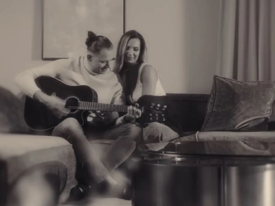 Romantyczna nowość od Dejw pt. „Gdy patrzysz na mnie”