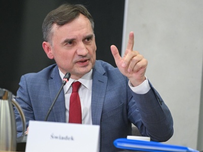 Ziobro stracił immunitet. Z Budapesztu zapowiada 