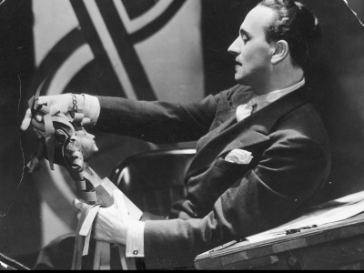 Antoni Cierplikowski: Król fryzjerów, fryzjer królowych