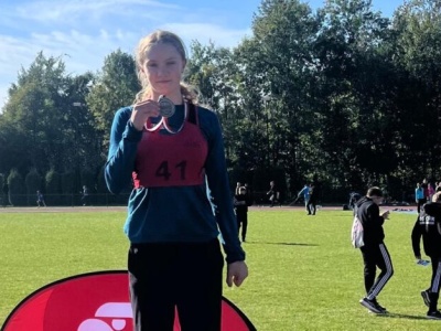 Złoty występ młodych lekkoatletów CKS Budowlani na Mistrzostwach Województwa U14 w Rudzie Śląskiej!