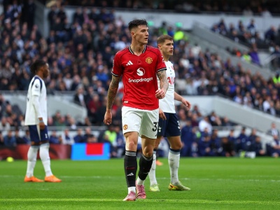 Kontuzja gracza Manchesteru United. Słoweniec opuścił boisko