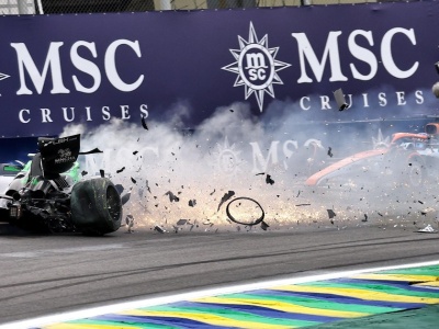 Koszmarny wypadek w F1. Bolid rozpadł się na kawałki. Ludzie krzyczeli z przerażenia