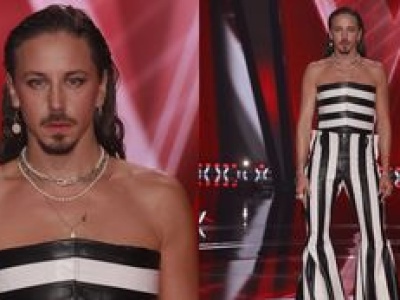 Michał Szpak w pasiastym wdzianku melduje się na planie 