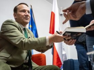 Ukraina pociągnie tak jeszcze trzy lata? Sikorski uderza w Putina