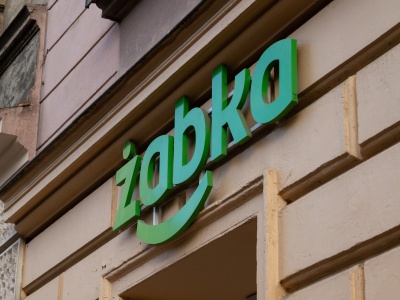 Akcjonariusze sprzedali 100 mln akcji Żabki. To dobra czy zła informacja?