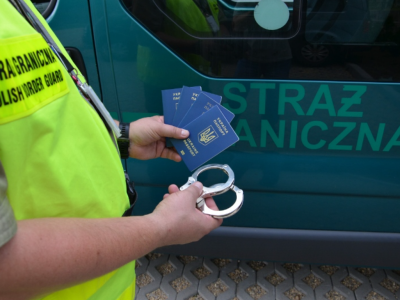 Ukraińscy Bonnie i Clyde pożegnali się z Polską. Straż Graniczna odwiozła ich na granicę