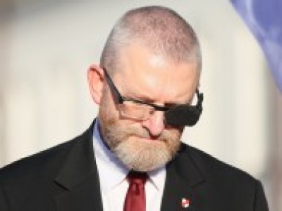 Parlament Europejski zdecydował w sprawie Grzegorza Brauna