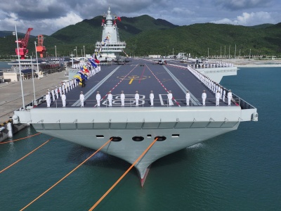 Co szykuje chińska armia? Atomowy lotniskowiec z działem hipersonicznym i laserami