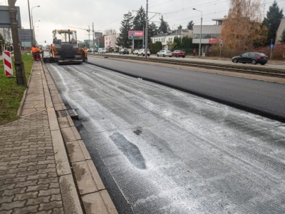 W Alei Krakowskiej weekendowe zamknięcie dwóch pasów