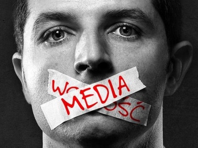 Tusk i Żurek chcą zamykać prawicowe media