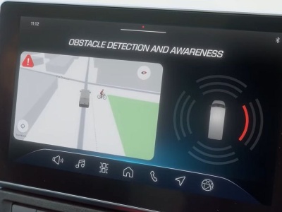 Samochody mają wzajemnie ostrzegać się o pieszych i rowerach – system V2X od Iveco