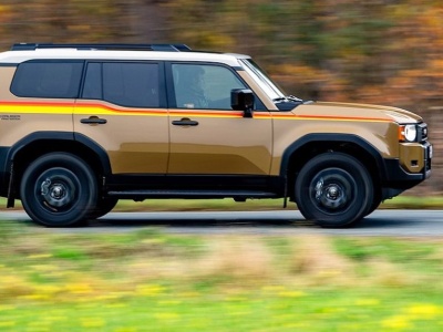 Toyota Land Cruiser w rok przejechała 177 000 km. W tym czasie 22 razy otrzymała nowy olej silnikowy