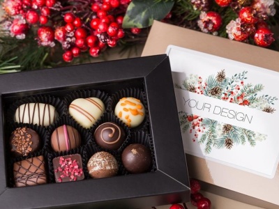 Świąteczny gest, który procentuje – moc personalizowanych upominków w firmie