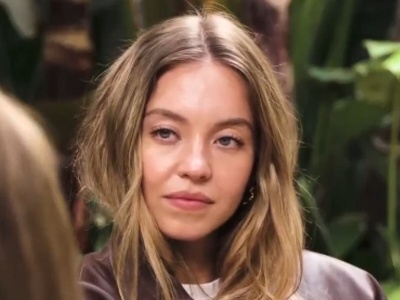 Najmocniejsze cytaty – Stifler i jego łysa, wydziarana twarz promuje kampanię przeciwko cyberprzemocy. Minister Edukacji odcina się od pomysłu