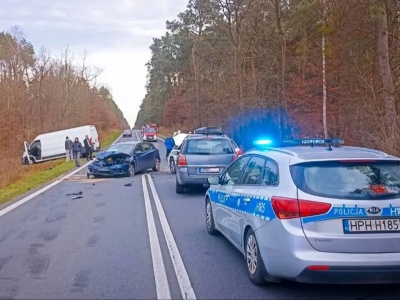 Wypadek na DK79. Niemowlę w szpitalu