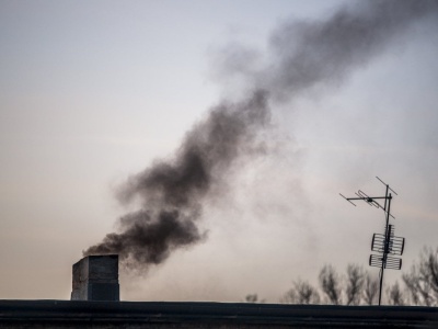 Wlecze się wymiana kopciuchów. Mieszkańcy boją się nowoczesnych rozwiązań