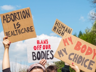 Parlament Europejski chce uznania aborcji za „prawo człowieka”