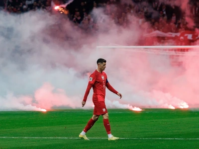 Skandal na PGE Narodowym. Gra reprezentacji Polski przyćmiona racami