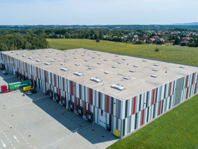 Savills IM i Vestas IM przedłużyły umowy najmu w dwóch centrach logistycznych