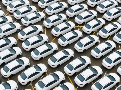 Jedna zbiorcza faktura zamiast tysięcy dokumentów w miesiącu. Mooveno upraszcza rozliczenia flotowe w firmach