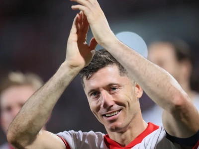Barcelona zabroniła Lewandowskiemu... strzelać gole! Poszło o zapis w kontrakcie