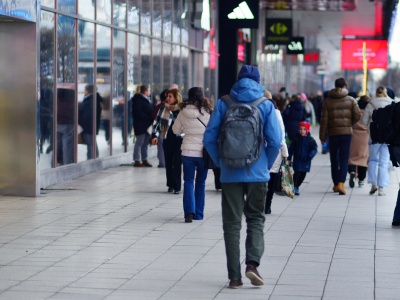 Różnica w wypłatach maleje. Panowie otrzymują 173 zł dziennie, panie 140 zł