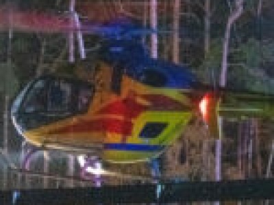 Poważny wypadek koło Gorzowa. Osobówka roztrzaskana o drzewo. W akcji śmigłowiec LPR