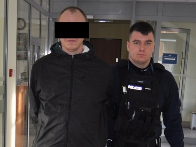 Radzyń Podlaski: Pobił ojca rurą od odkurzacza. 35-latek aresztowany za przemoc wobec rodziny