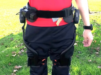 Dnsys X1 Carbon Pro exoskeleton hands-on: Energy boost