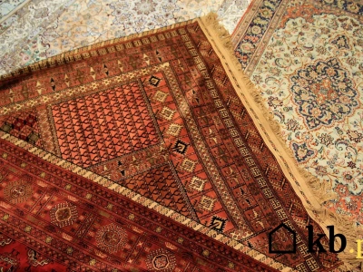 Twoje dywany mogą wyglądać jak nowe w kilka godzin! Ten trik robi furorę