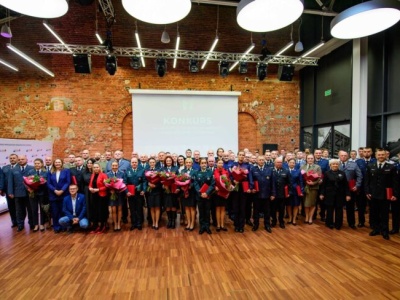 Najlepsi funkcjonariusze mundurowi w Łódzkiem nagrodzeni