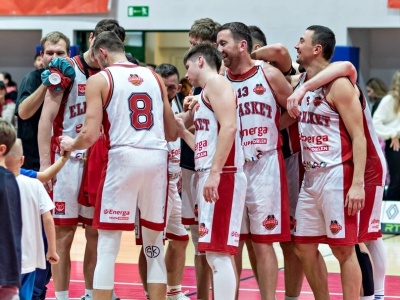 Pewne zwycięstwo pod koszem