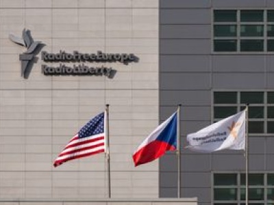 Cisza w eterze. Radio Wolna Europa zamilkło na Węgrzech