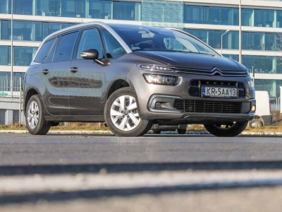 Używany samochód dla dużej rodziny – Citroën C4 Grand Picasso II. 7 najtańszych, bezwypadkowych ogłoszeń