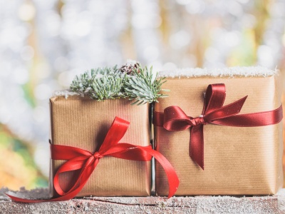 Jak zaplanować paczki świąteczne, aby wzmocnić relacje biznesowe